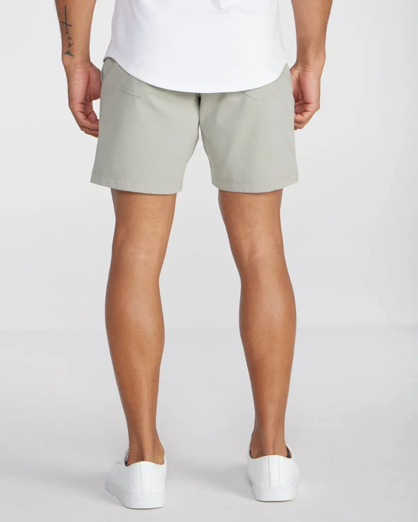 Everyday Short 2.0 <!-- Size 31 -->
