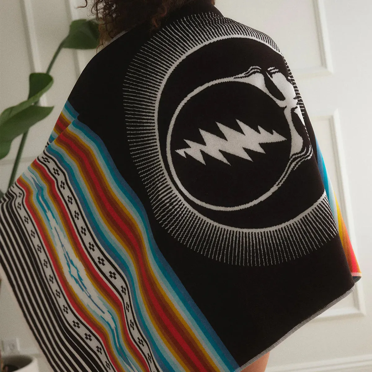 Slowtide Frisco Premium Woven Beach Towel