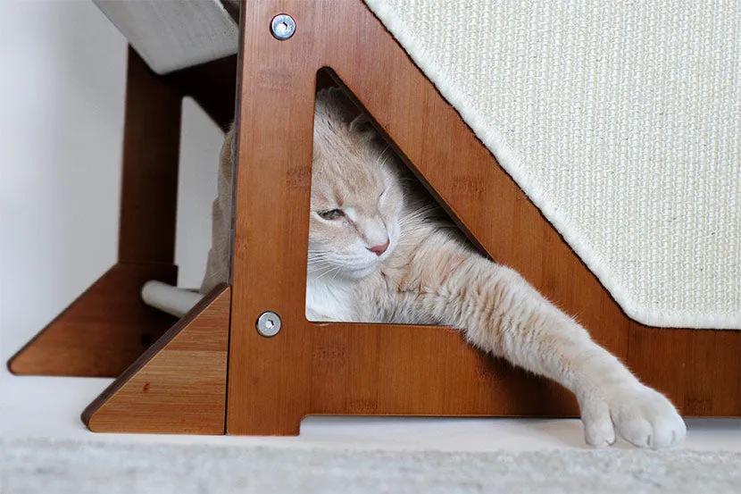 The Overlook - A Cat Tree For Large Cats