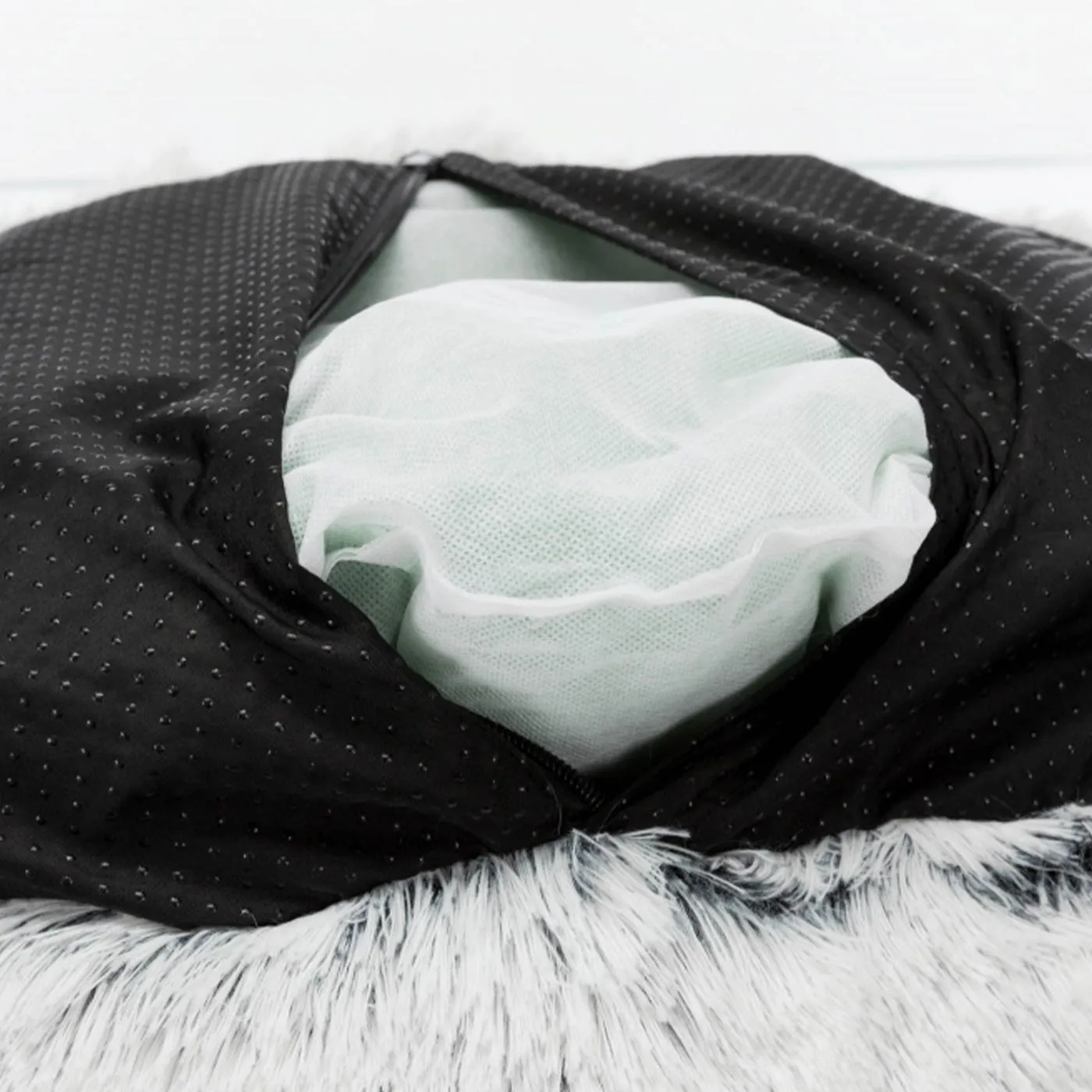Trixie Calming Anti-Anxiety Harvey Pet Bed