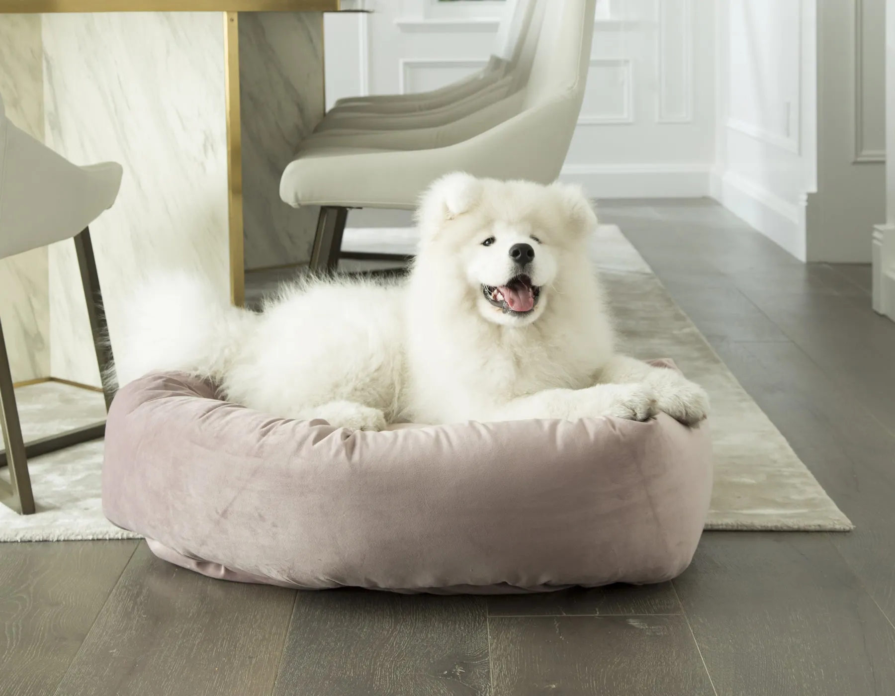 Vintage Mauve Donut Bed